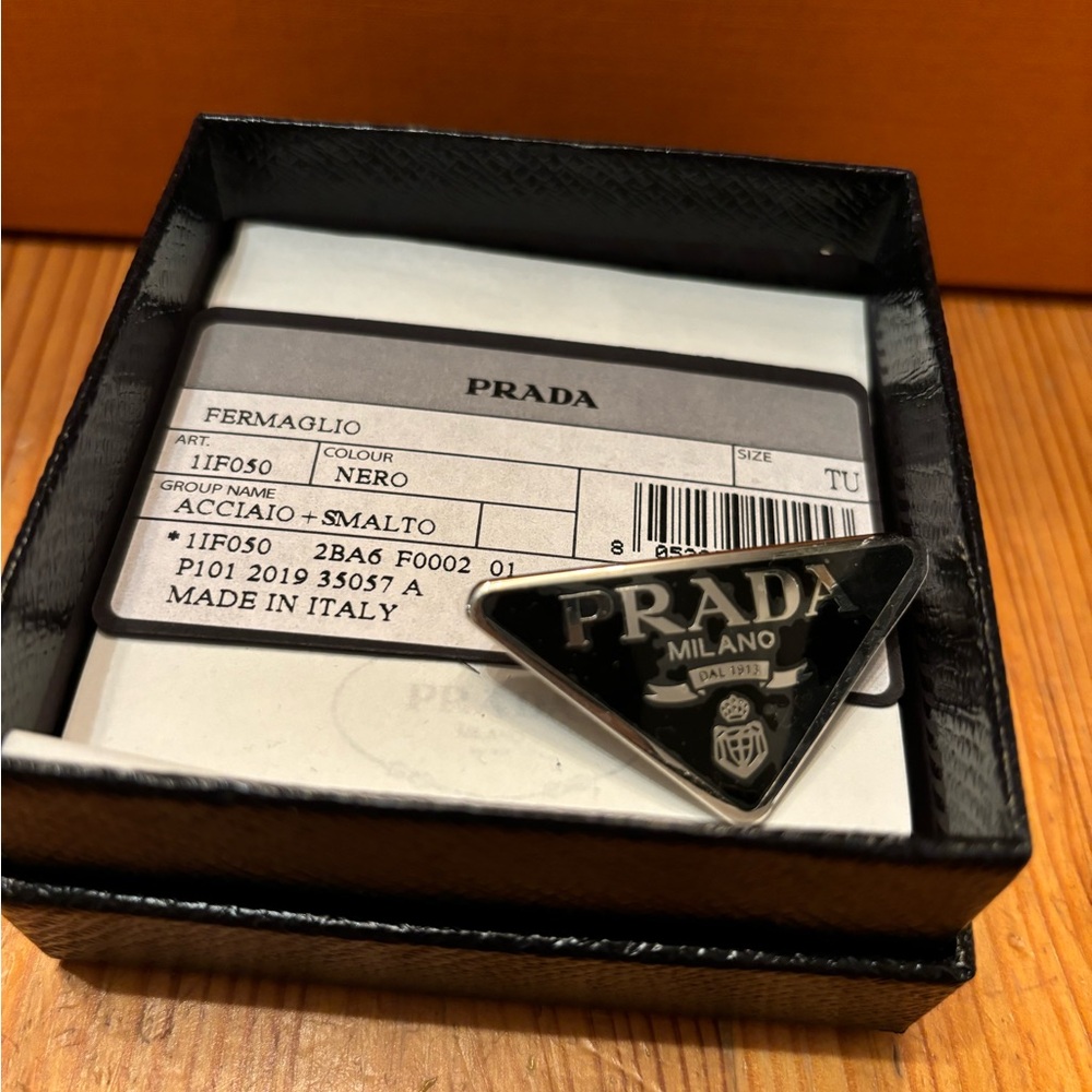Prada hair clip barrette NWT - Picture 2 of 5